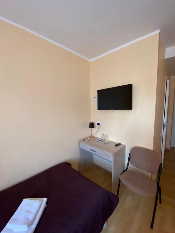 Laine Guesthouse Narva-Jõesuu エクステリア 写真