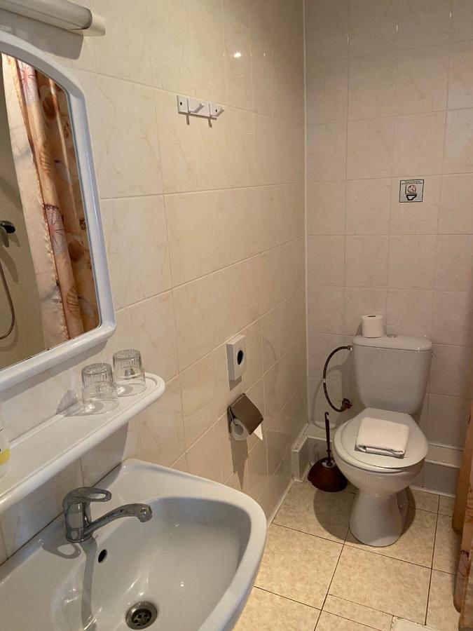 Laine Guesthouse Narva-Jõesuu エクステリア 写真