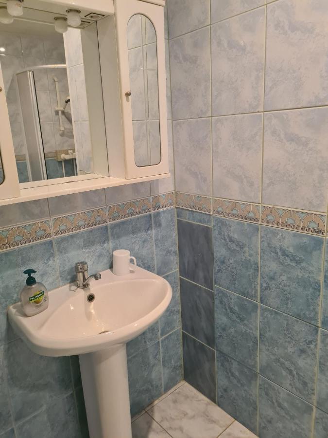 Laine Guesthouse Narva-Jõesuu エクステリア 写真